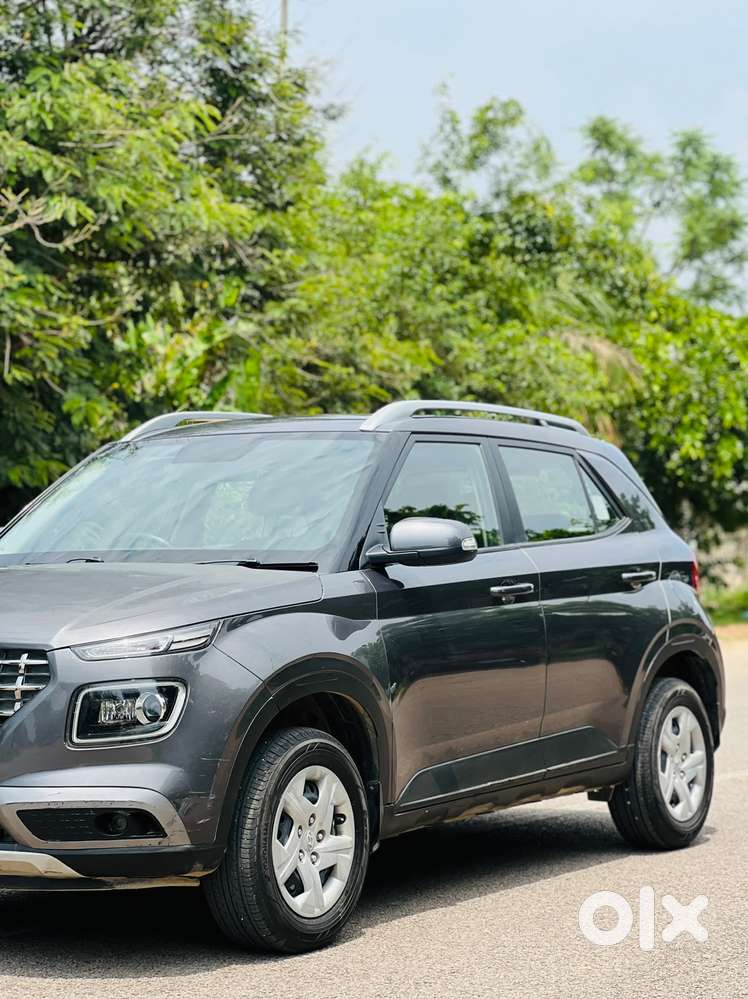 Hyundai Venue 1.2 S Plus, 2021, Petrol