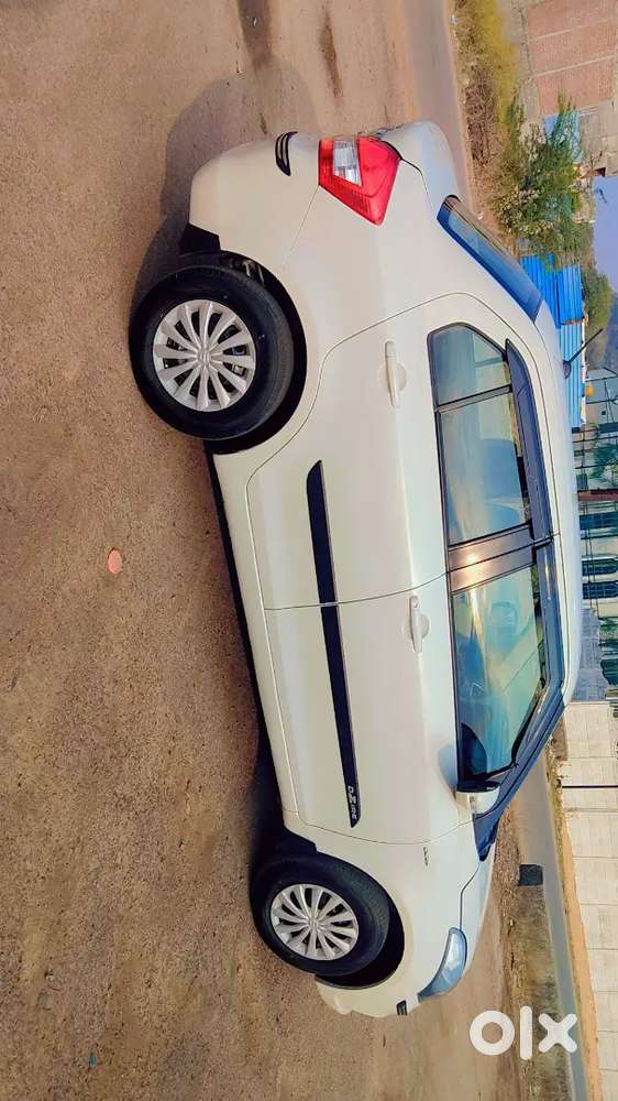 Maruti Suzuki Dzire 2017 Diesel 135879 Km Driven