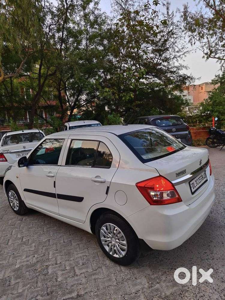 Maruti Suzuki Swift Dzire Lxi Option, 2016, Petrol
