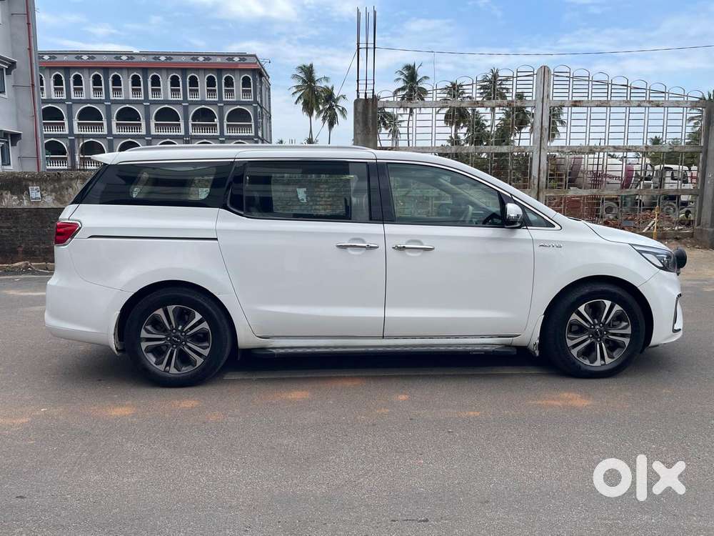 Kia Carnival Limousine Plus 7 Str, 2022, Diesel