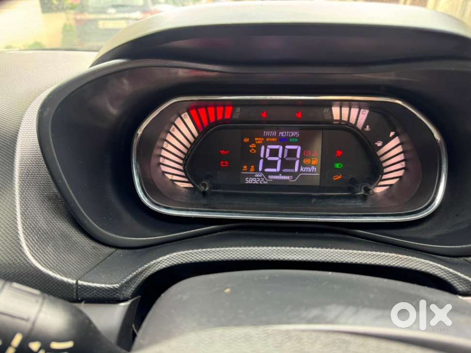 Tata Nexon 1.2 Revotron Xma Amt, 2021, Petrol
