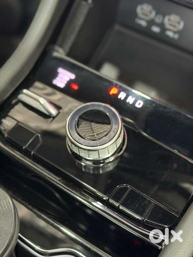 Jeep Grand Cherokee Limited (o) 4x4 At, 2023, Petrol