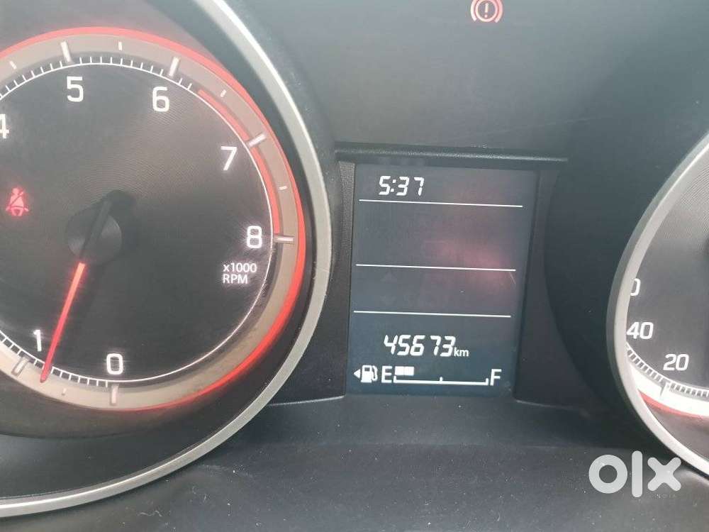 Maruti Suzuki Swift Vvt Vxi, 2021, Petrol