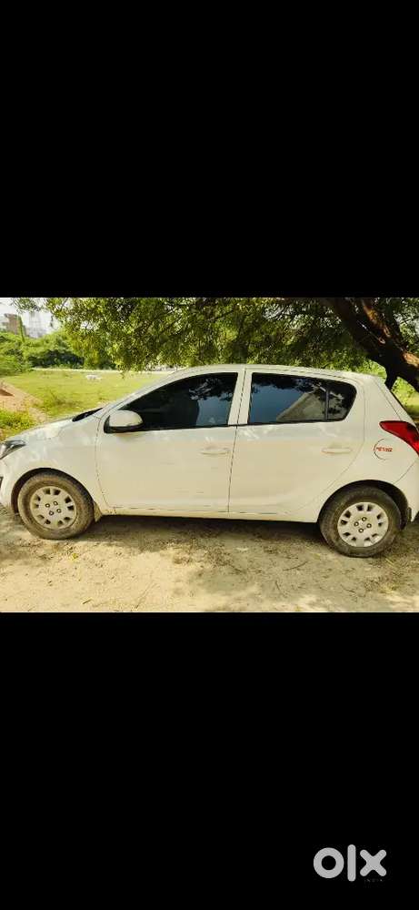 Hyundai I20 2012 Petrol 70700 Km Driven
