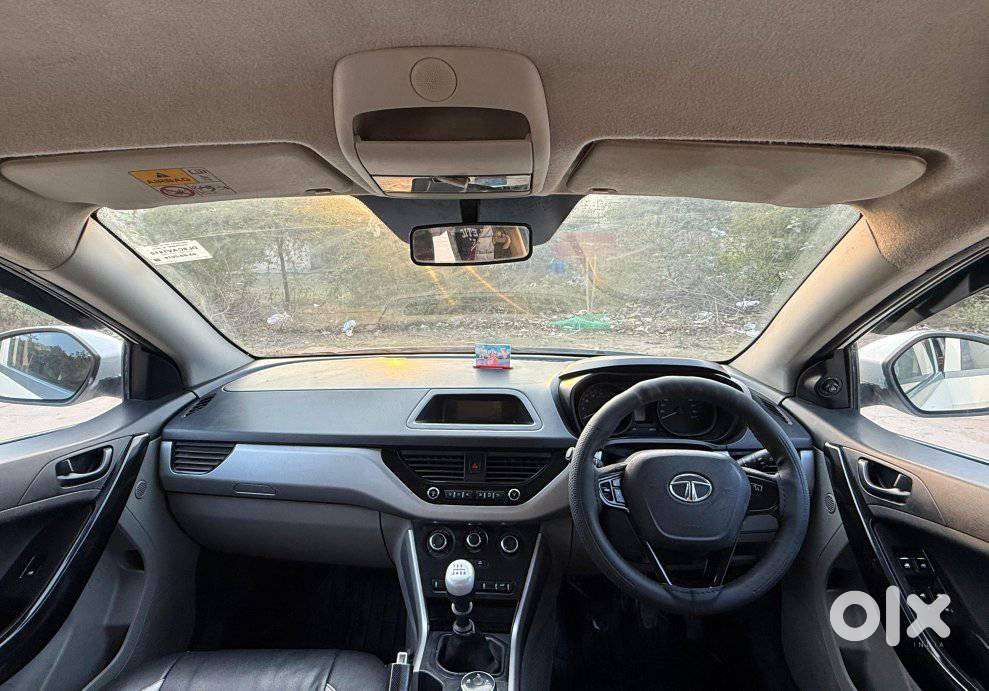 Tata Nexon 1.5 Revotorq Xm (s), 2018, Diesel