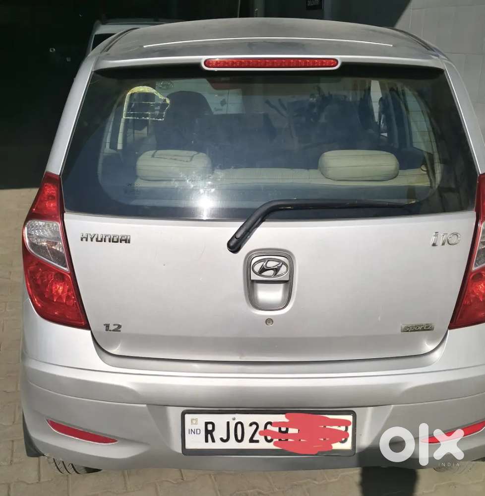 Hyundai I10 1.2 Sportz 2011