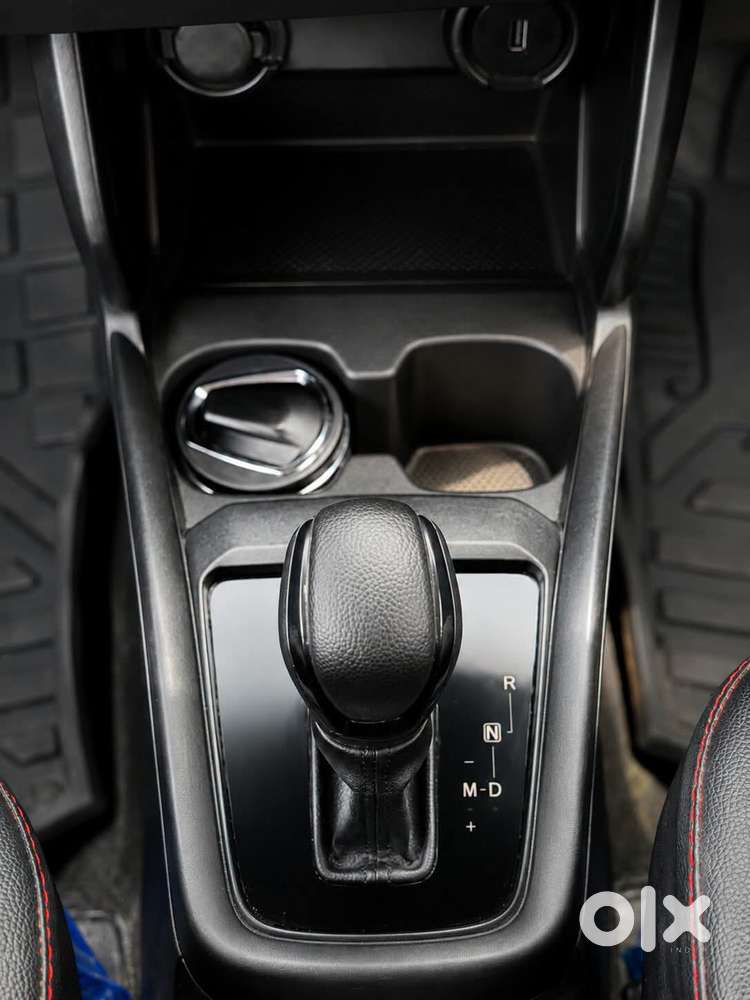 Maruti Suzuki Swift Vxi Ags, 2025, Petrol