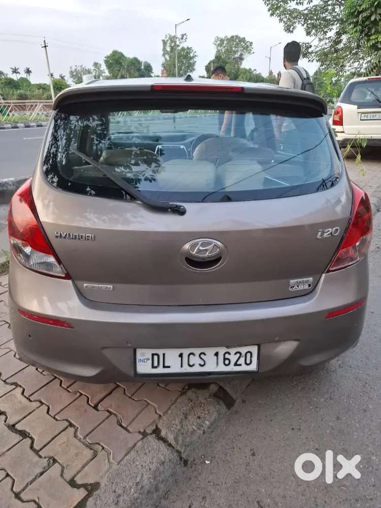 Hyundai I20 2014 Diesel 100000 Km Driven