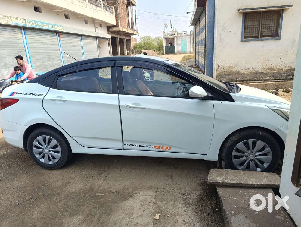 Hyundai Verna Crdi Vgt Sx 1.5, 2014, Diesel