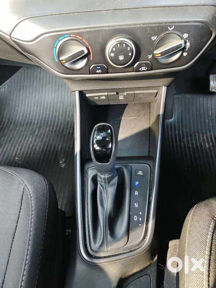Hyundai I20 Sportz 1.2 Ivt, 2021, Petrol