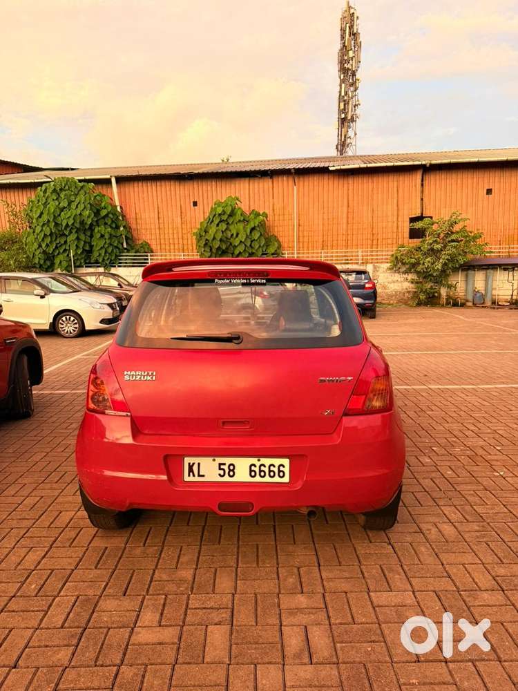 Maruti Suzuki Swift 2004-2010 Zxi Bsiv, 2006, Petrol
