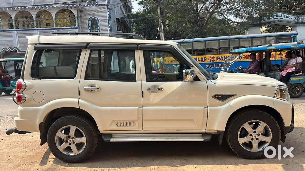 Mahindra Scorpio Diesel 2022 9seater