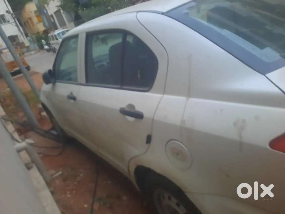 Maruti Suzuki Dzire 2011