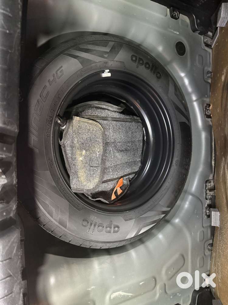 Hyundai Venue 1.0 Sx (o) Turbo Dct, 2024, Petrol