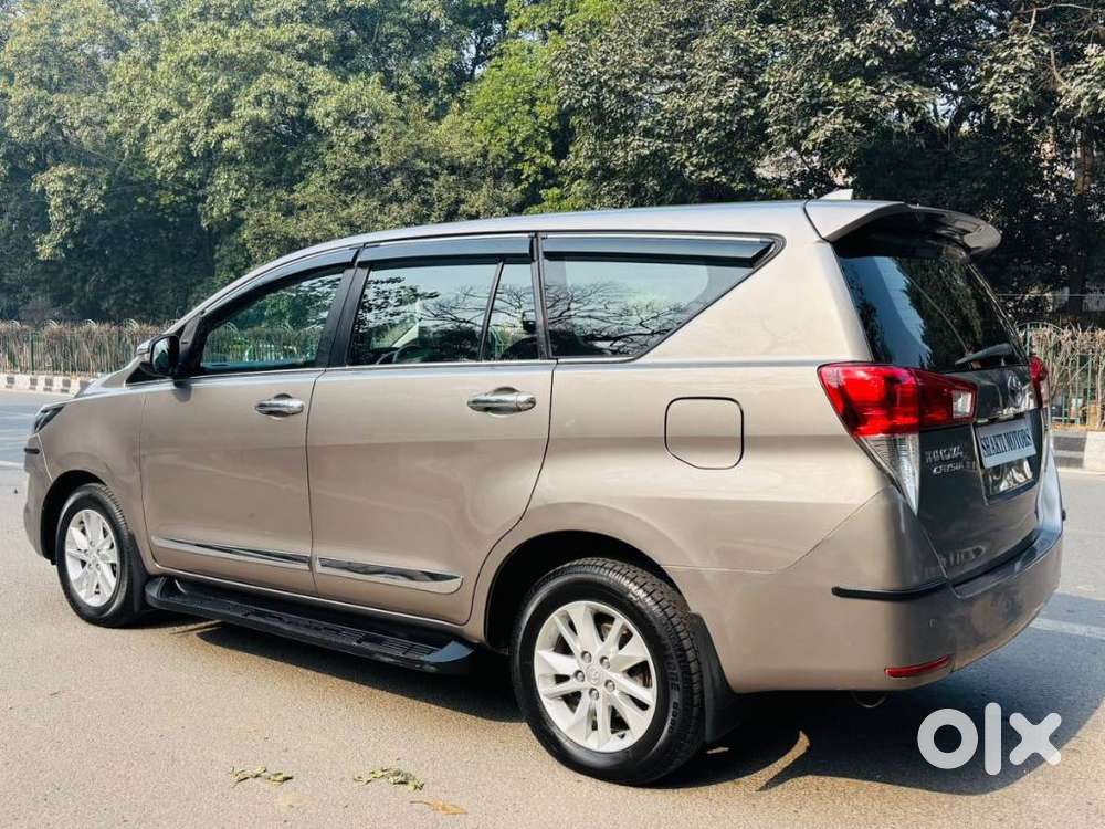 売約済み Toyota Innova Crysta 2.4 ZX MT, 2017, Diesel - Cars in Sector 37