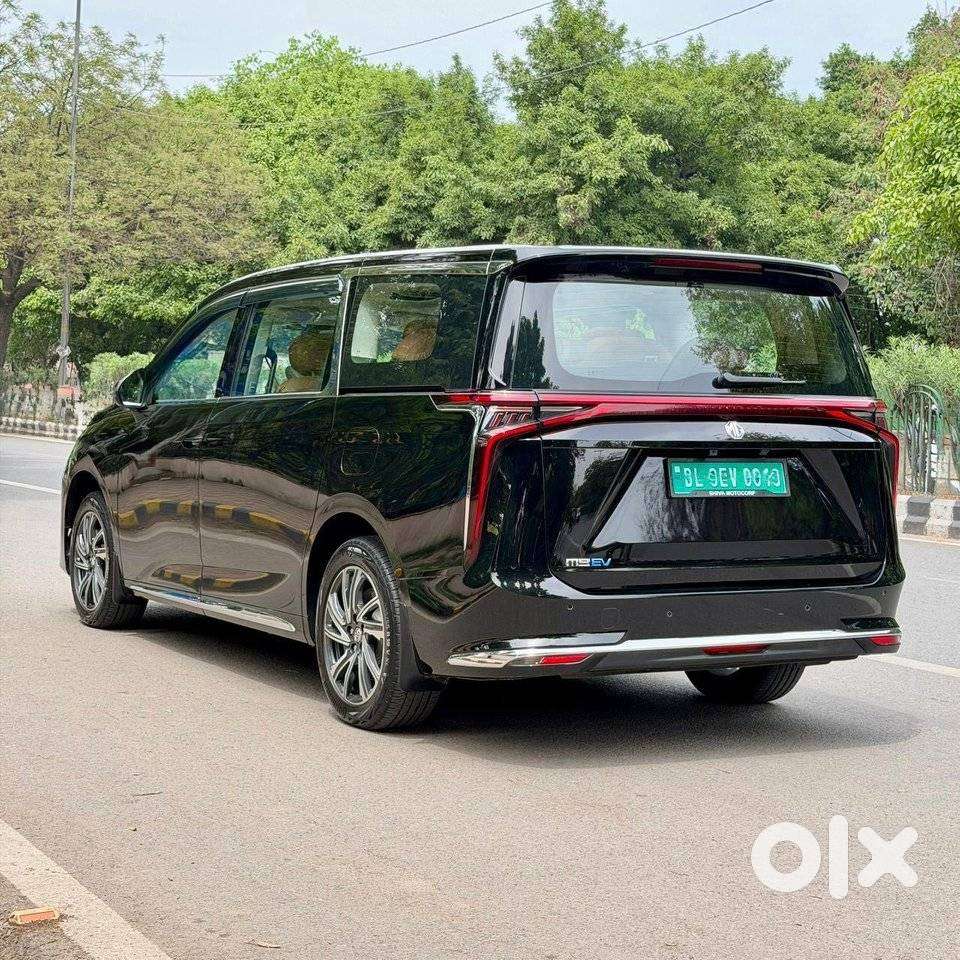 Mg M9 Presidential Limo, 2025, Electric