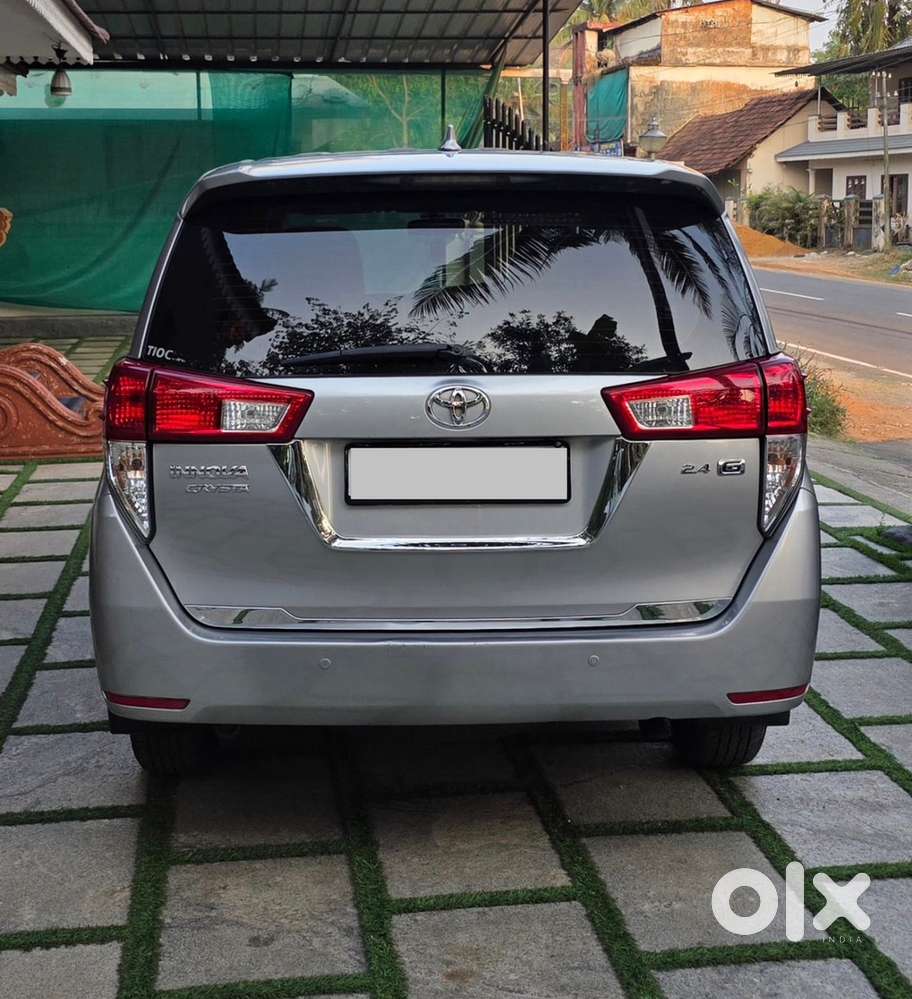 Toyota Innova Crysta