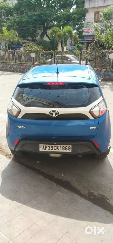 Nexon Xma, Diesel 24kmpl