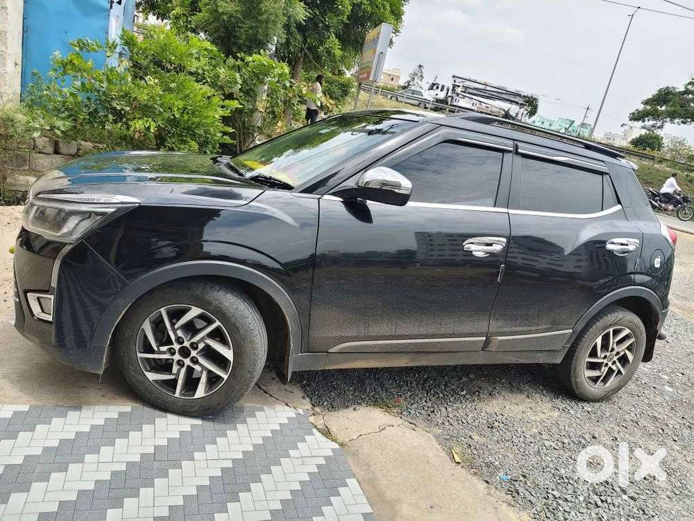 Mahindra Xuv300 W8 Option Dual Tone Diesel, 2023, Diesel