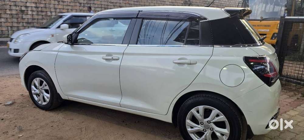 Maruti Suzuki Swift Amt Zxi Plus, 2024, Petrol