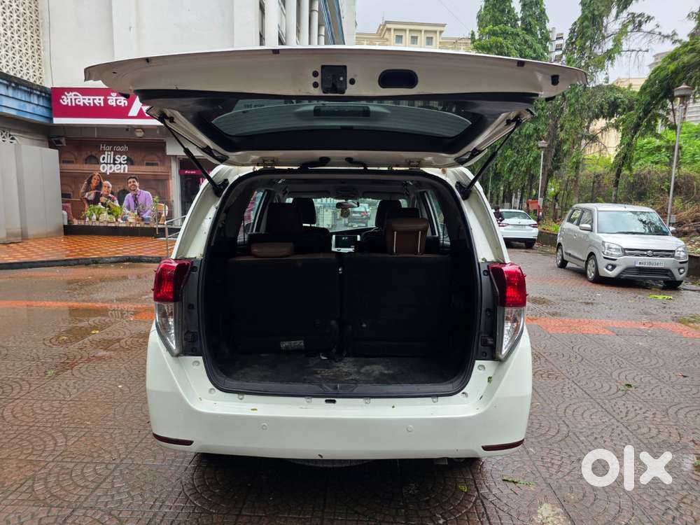 Toyota Innova Crysta 2.8z Automatic, 2016, Diesel