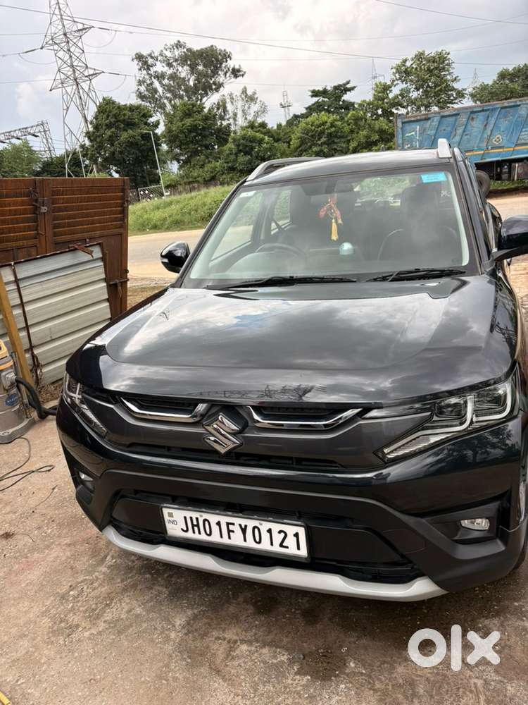 Maruti Suzuki Brezza Petrol Well Maintained