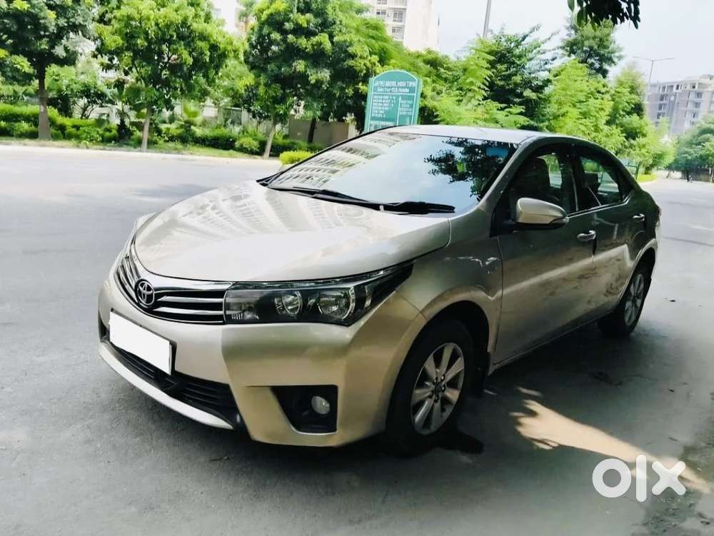Toyota Corolla Altis G At, 2015, Petrol