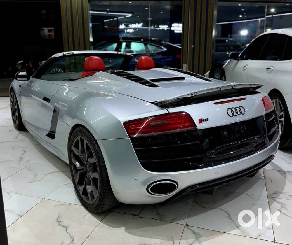 Audi R8 5.2 V10 Spyder, 2011, Petrol