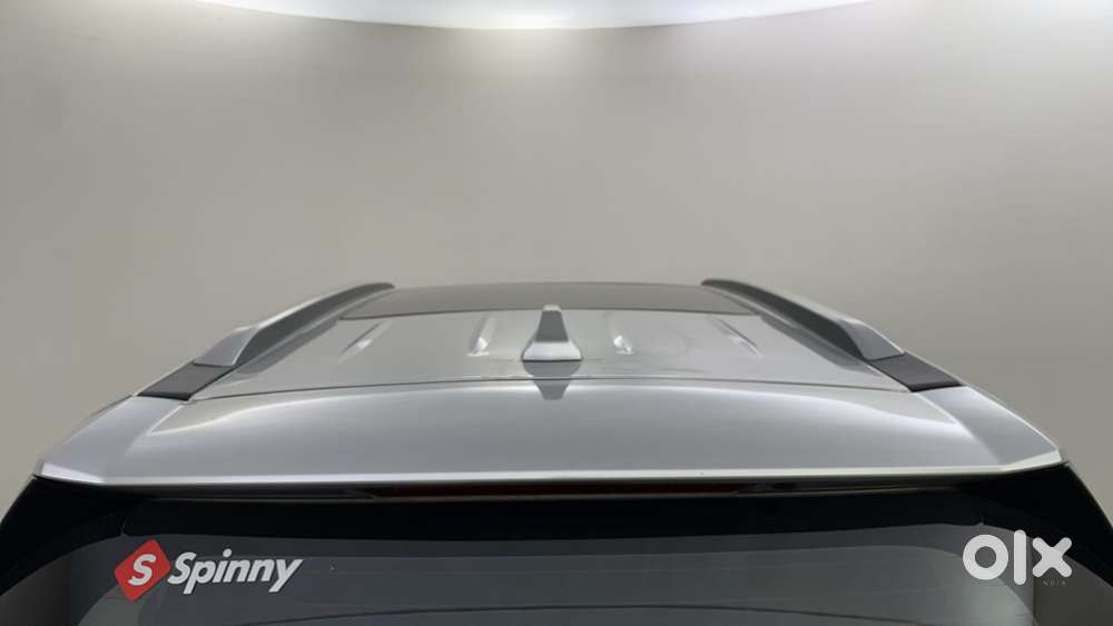 Mahindra Xuv700 2.0 Ax 7 Petrol At Luxury Pack Str, 2022, Petrol