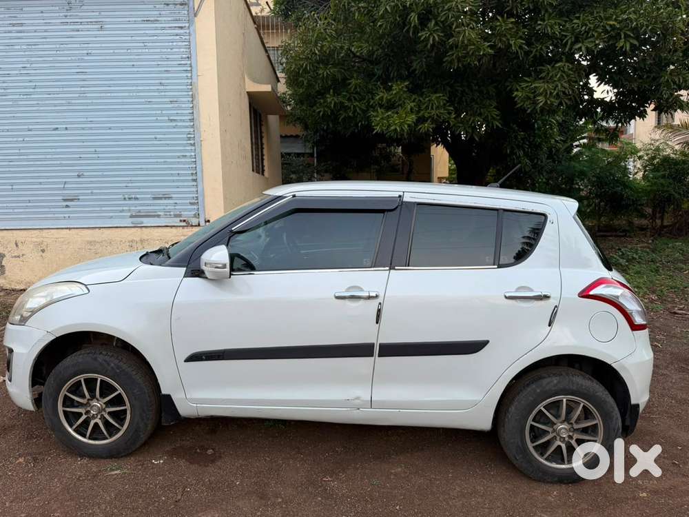 Swift Petrol Manual 2014