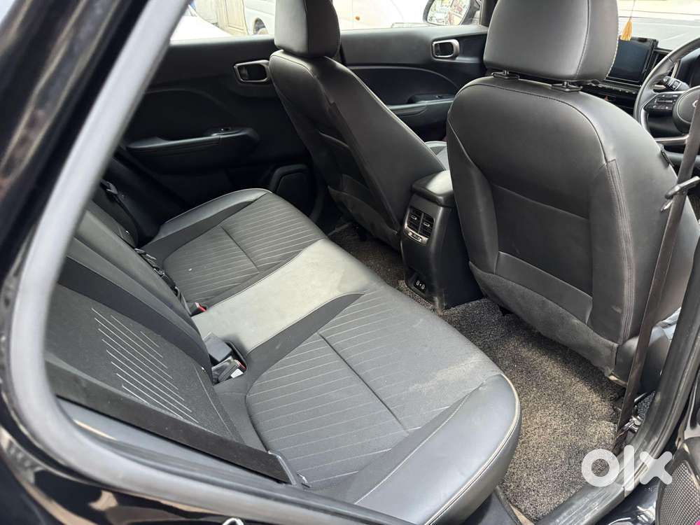 Hyundai Venue Sx Knight Edition  Mt, 2024, Petrol