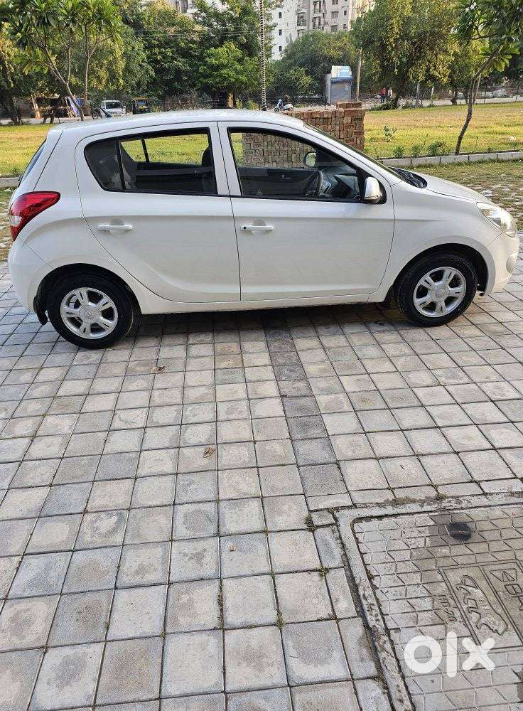 Hyundai I20 Petrol Asta, 2012, Petrol