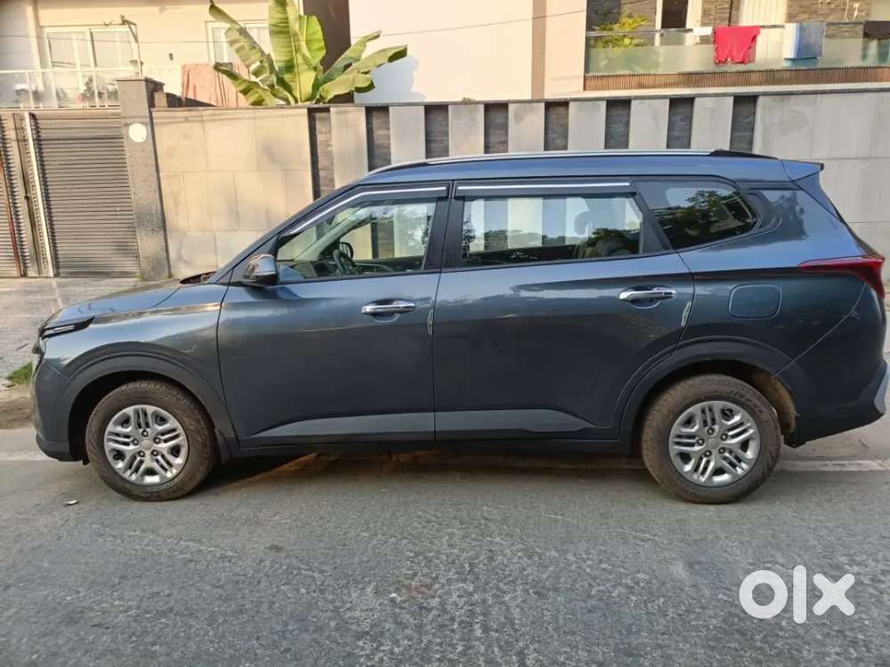 Kia Carens Prestige 2023
