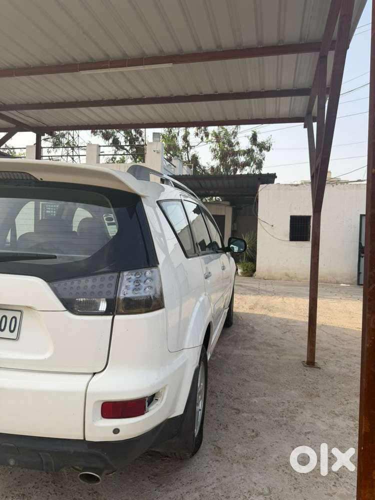 Mitsubishi Outlander Automatic 4/4