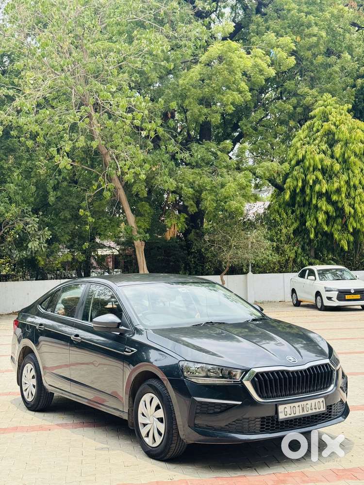 Skoda Slavia 1.0 Active Tsi, 2022, Petrol