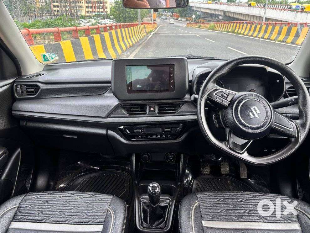 Maruti Suzuki Swift Vxi + Manual, 2024, Petrol