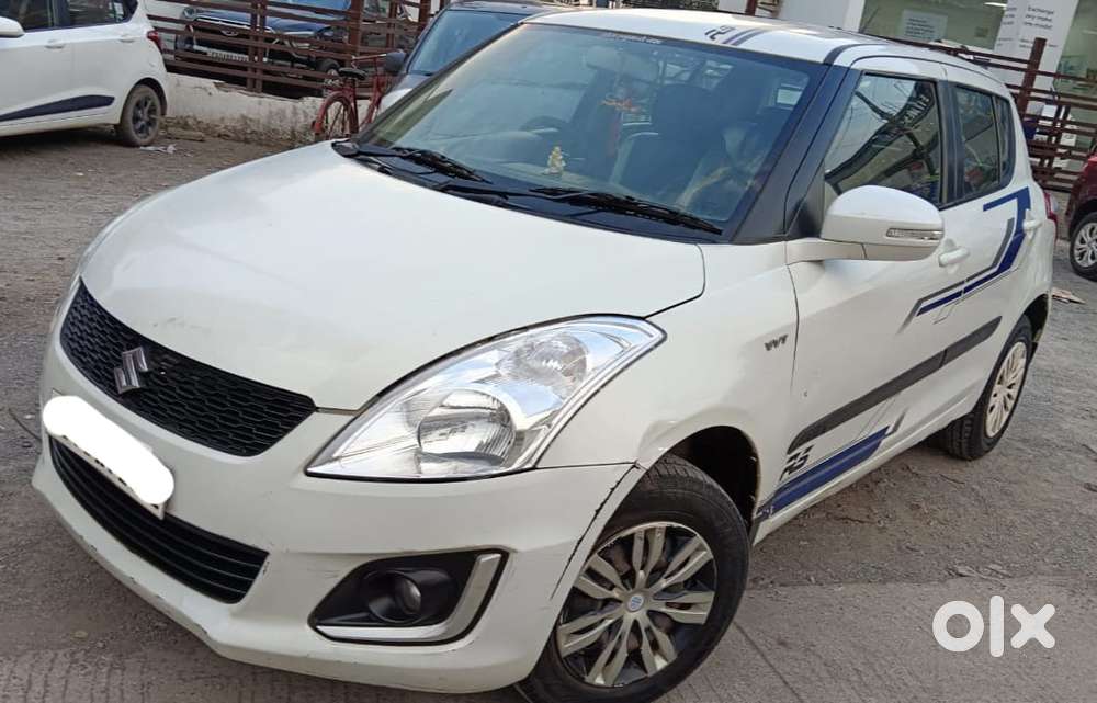 Maruti Suzuki Swift Vxi Abs Bsiv, 2015, Petrol