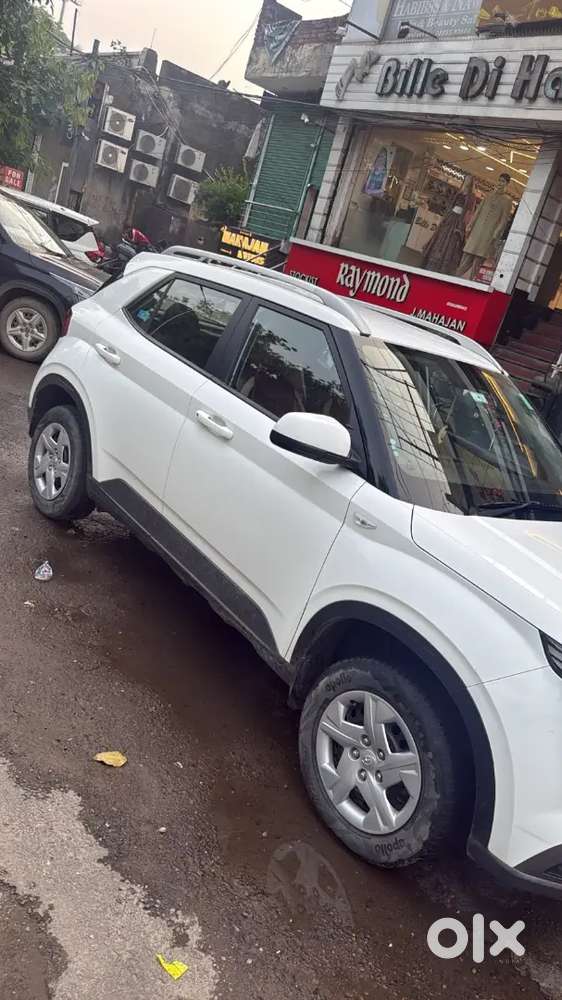 Hyundai Venue 1.2 Petrol Manual 2020 Model