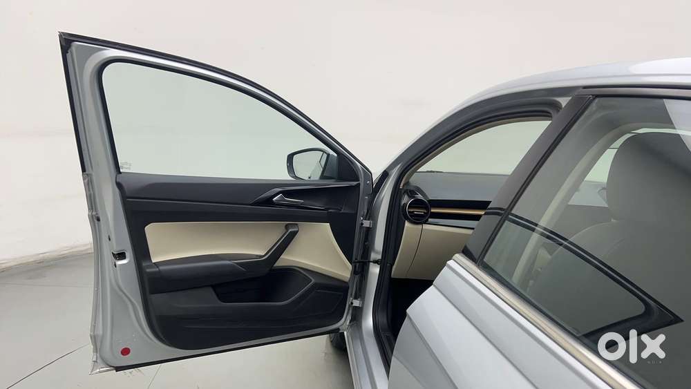 Skoda Slavia Style 1.5l Tsi Dsg, 2022, Petrol