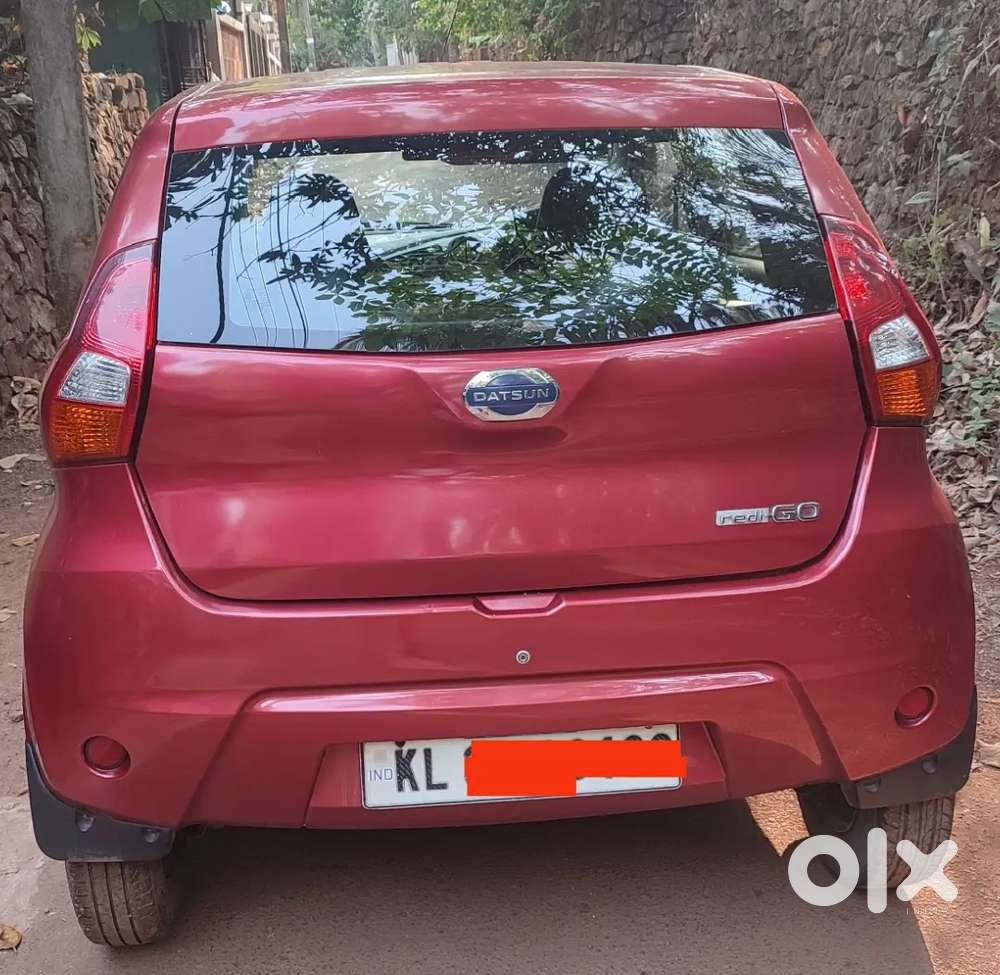 Datsun Redigo 0.8t(o) 2016 Model Red Colour