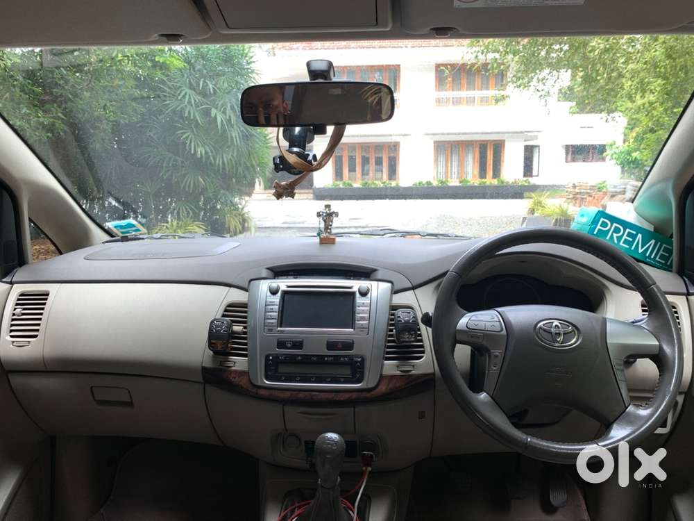 Toyota Innova (v ) Option 2013 Diesel Well Maintained
