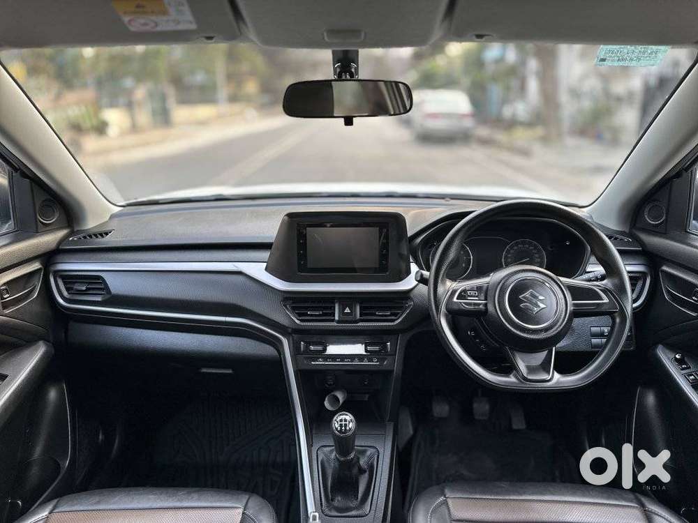 Maruti Suzuki Brezza 1.5 Vxi Smart Hybrid, 2024, Petrol