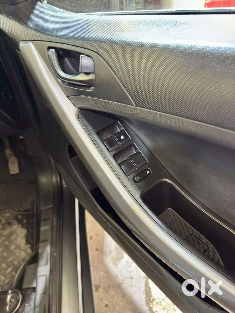 Tata Nexon 1.5 Revotorq Xm (s), 2022, Diesel
