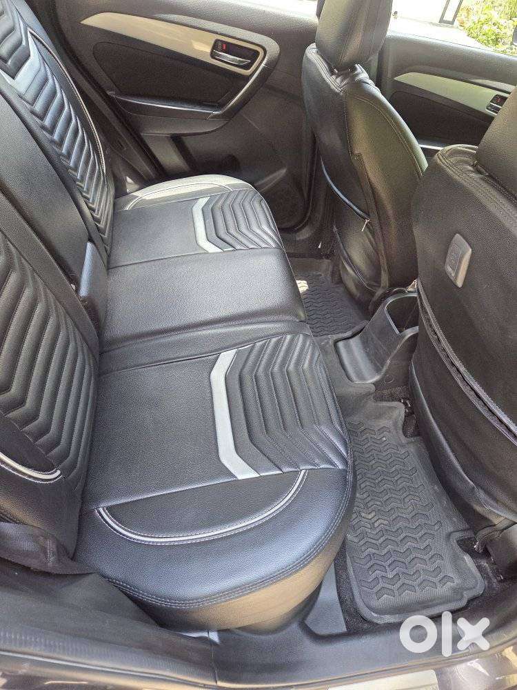 Maruti Suzuki Brezza 1.5 Zxi Smart Hybrid, 2022, Petrol