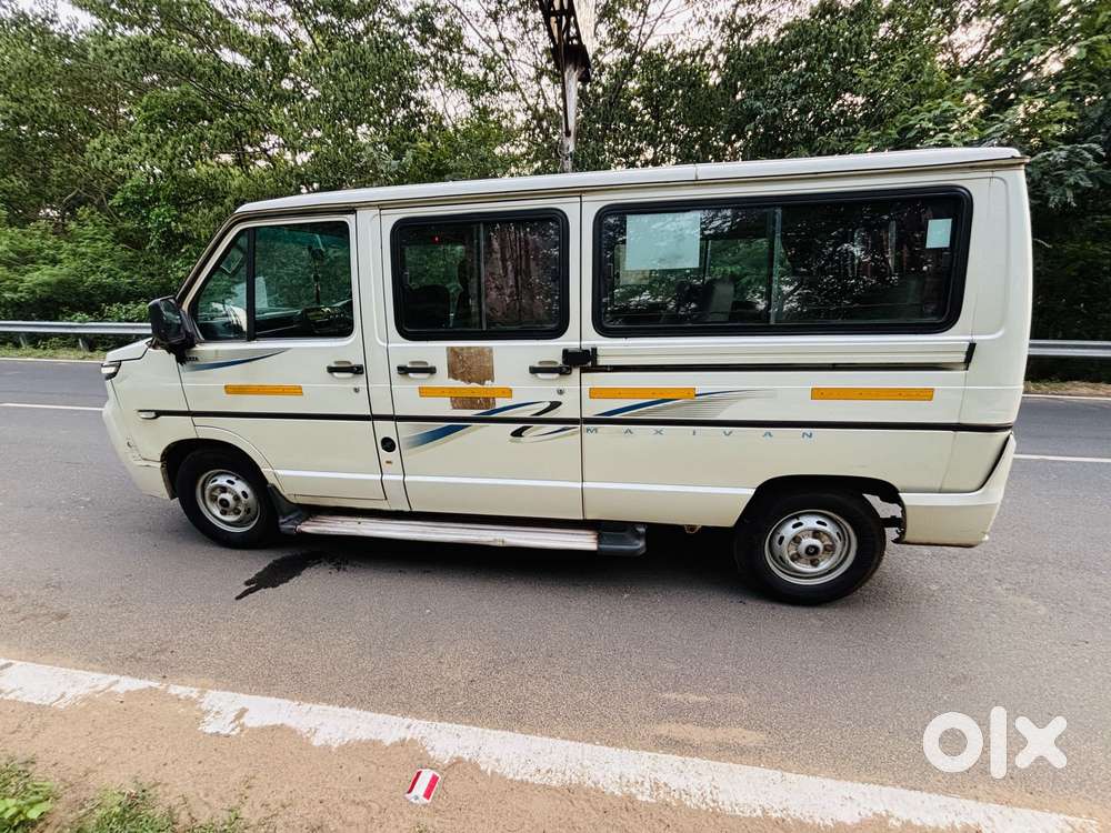 Tata Winger Deluxe - Flat Roof (ac), 2022, Diesel