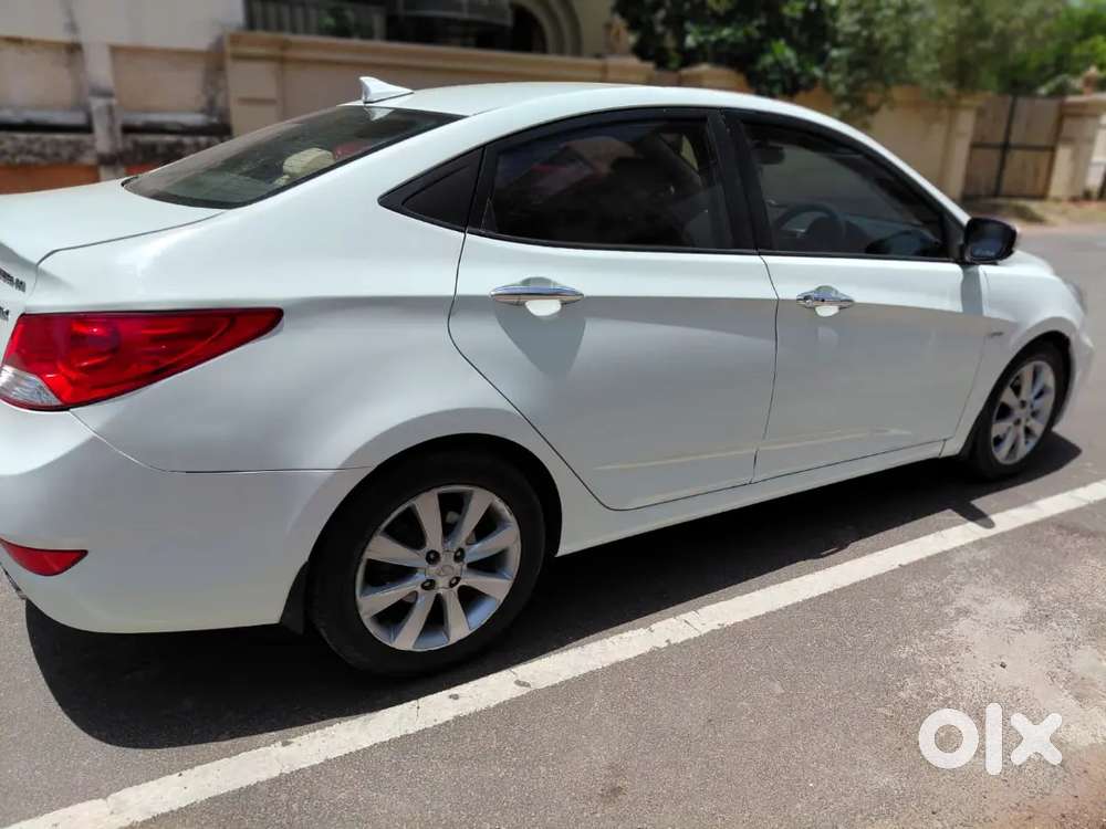 Hyundai Verna 1.6 Vtvt 2012