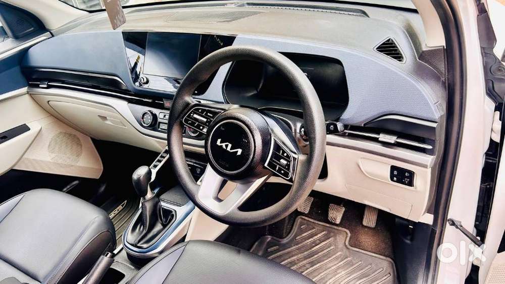 Kia Carens 1.5 Premium 7 Str, 2025, Petrol