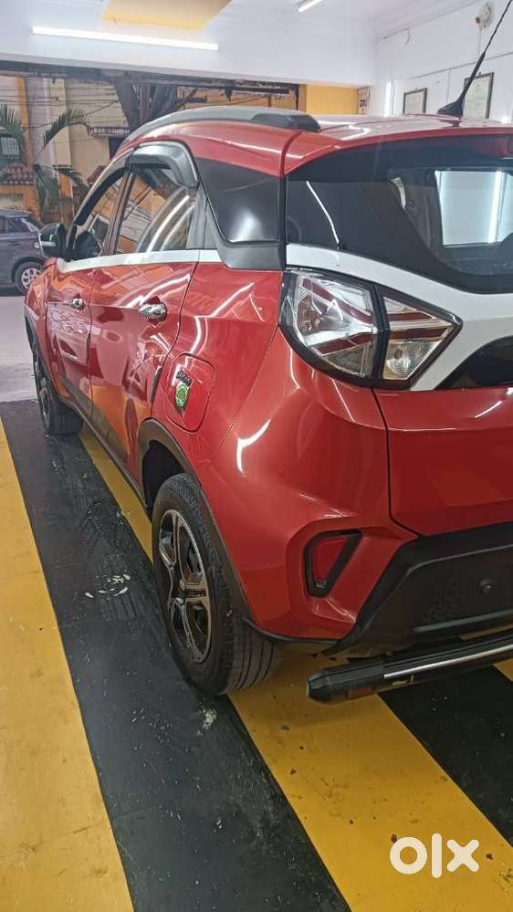Tata Nexon 1.2 Revotron Xm (s), 2022, Petrol