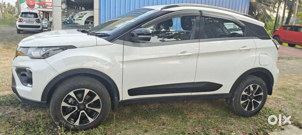 Tata Nexon 1.2 Revotron Xz Plus Premium, 2021, Petrol