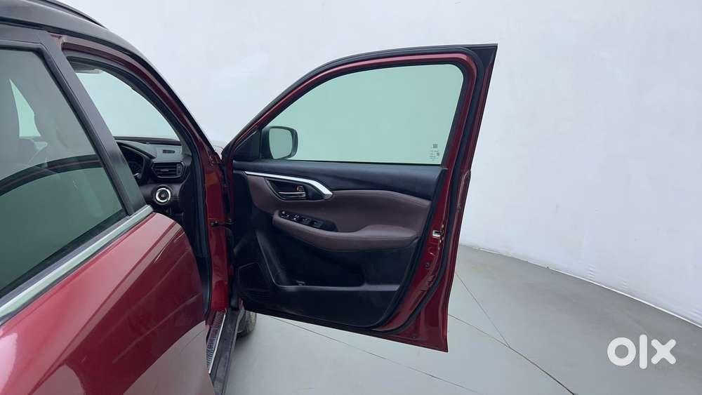 Maruti Suzuki Grand Vitara 1.5 Alpha Smart Hybrid Dual Tone At, 2023..